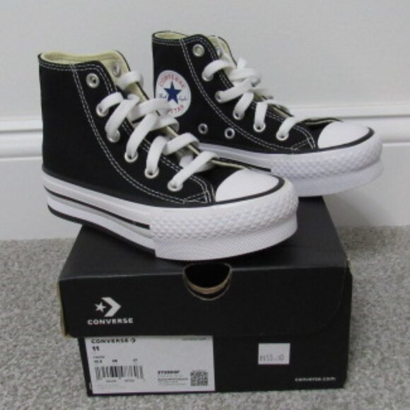 Toddler Girls Converse Chuck Taylor Hitop Sneakers 11 NIB - Picture 1 of 4